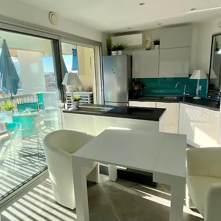 Superb Studio Close To The Beach! Apartment *