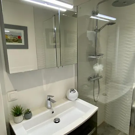Superb Studio Close To The Beach! Mandelieu