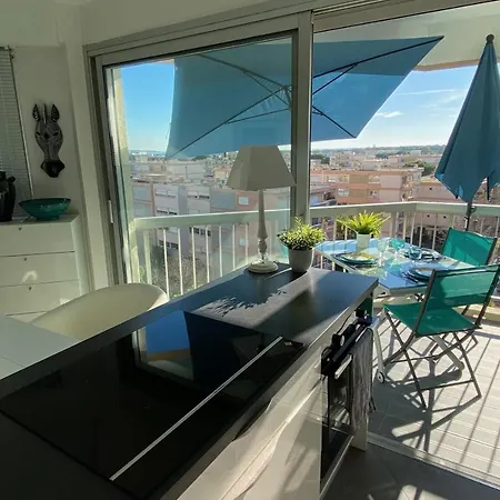 Superb Studio Close To The Beach! *
